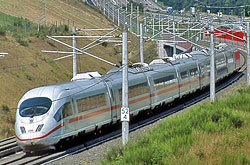 ICE 3 auf NBS Frankfurt-Köln; © by André Werske