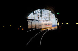 ICE-Züge begegnen sich im Tunnel  © 23.05.2007 Andre Werske