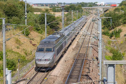 TGV PSE an der LGV Nord in der Nähe vom Gare TGV Haute Picardie.  © 14.09.2016 Andre Werske