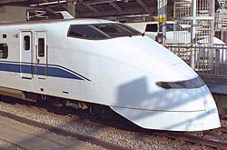 Shinkansen Serie 300; &copy; by Wikipedia-Autor D A J Fossett