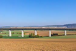 ICE T auf Leinachtalbrücke  © 11.10.2015 Andre Werske