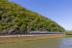 ICE-T bei St. Goar am Mittelrhein.  © 05.05.2016 Andre Werske