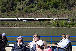 ICE 4 bei Versuchsfahrten am Mittelrhein zwischen Sankt Goar und Boppard.  © 05.05.2016 Andre Werske