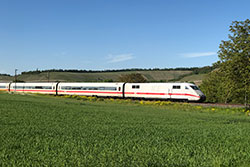 ICE 1 bei Würzburg-Heidingsfeld.  © 02.06.2021 Andre Werske