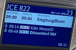 ICE 3 Baureihe 403 in der 2. Klasse: 305 km/h  © 14.07.2021 Andre Werske