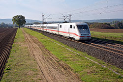 ICE 1 zwischen Retzbach-Zellingen und Himmelstadt.  © 24.09.2022 Matthias Kümmel