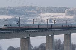 ICE 1 auf NBS Hannover-Würzburg  © 04.12.2010 Andre Werske