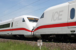 ICE-2 in Goßmannsdorf bei Würzburg
