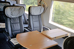ICE 3 1.Klasse Sitzplätze mit Flügeltisch