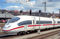 ICE 3 Baureihe 406 der Nederlandse Spoorwegen in Würzburg Hbf © 08/1999 André Werske