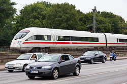 ICE-T zwischen Hamburg Hbf und Altona  © 29.06.2011 Andre Werske