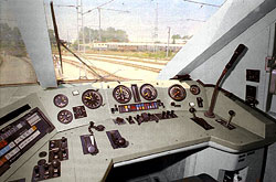 Im Cockpit des ICE-V