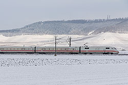 ICE 1 bei Iphofen, Strecke Würzburg – Nürnberg.  © 18.01.2013 Andre Werske