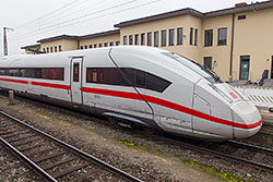 ICx Prototyp in Würzburg Hbf.  © 29.10.2015 Andre Werske