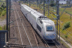 TGV Duplex an der LGV Nord in der Nähe vom Gare TGV Haute Picardie.  © 14.09.2016 Andre Werske