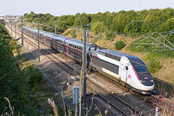 TGV Duplex an der LGV Nord in der Nähe vom Gare TGV Haute Picardie.  © 14.09.2016 Andre Werske