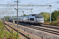 TGV PSE an der LGV Nord in der Nähe vom Gare TGV Haute Picardie.  © 14.09.2016 Andre Werske