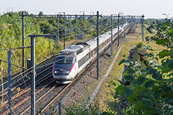 TGV PSE an der LGV Nord in der Nähe vom Gare TGV Haute Picardie.  © 14.09.2016 Andre Werske