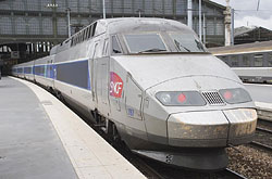 TGV-Atlantique Nummer 387 im Bahnhof Paris Gare du Nord