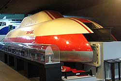 ML-500 im Verkehrsmuseum in Osaka. © 10.06.2006 Bakkai (CC-SA 3.0 Unported)
