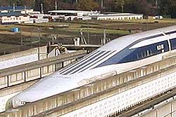 MLX01-901 (001) auf der Yamanashi-Teststrecke. © 23.11.2005 Yosemite~commonswiki (CC BY-SA 3.0)