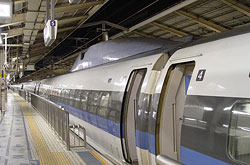 Shinkansen Serie 500 offene Türen