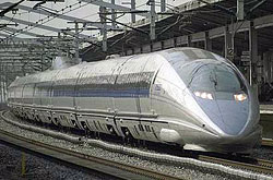 Shinkansen Serie 500 im Nozomi-Dienst
