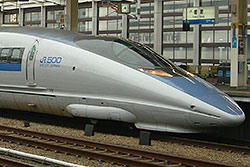 Shinkansen Serie 500 – 27.08.2009 © Wikipedia-Autor Rsa