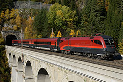 railjet 558 auf der Südbahn  ©  Lukas Kriwetz