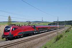 railjet 1116 230 auf der Westbahn  ©  Lukas Kriwetz