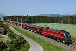 railjet 544 auf der Südbahn  ©  Lukas Kriwetz