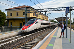 ETR 610 (RABe 503) Astoro in Desenzano.  © 06.09.2021 Matthias Kümmel