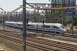 AVE Serie 103 im Bahnhofsareal "Madrid Puerta de Atocha".  © 04.09.2013 André Werske